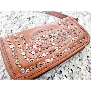VIOLA CASTELLANI Wristlet Clutch Bag Italy Leather Circle Studs Zip Brown